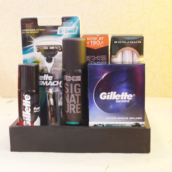 Send Valentine Gifts to Nashik online from Giftalove