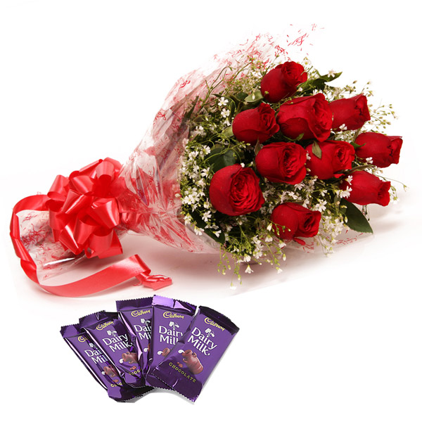 Send Graceful Roses with Chocolates Online - XM15EXDFNP2008_chocoCHR17 ...