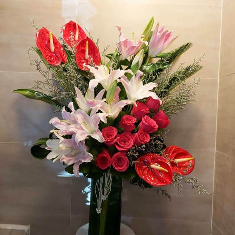 Send Cheery Mixed Flowers in Glass Vase Online - GLGAL23-110095 | Giftalove