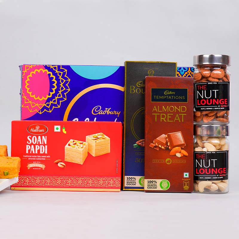 Send T Hamper Of Nut Lounge And Temptation Chocolate Online Gal23 
