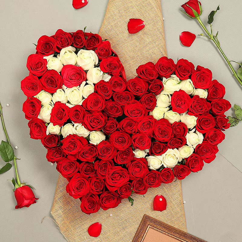 Send Red and White Roses Heart Online - GAL23-110547 | Giftalove