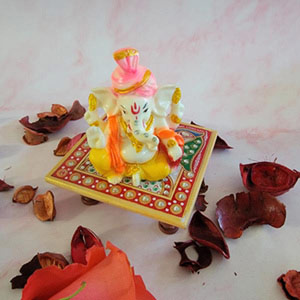 gorgeous Ganpati idol for gifting