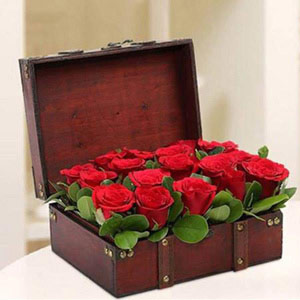 Red Roses Arrangement in Box - Easter Gifts