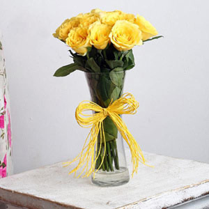Yellow Roses Glass Vase for Home Décor
