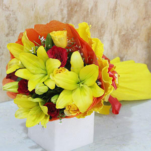 Shining Yellow Lilies Bouquet