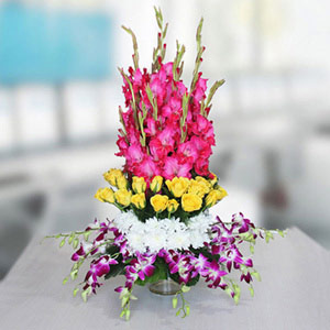 Impressive Mixed Flowers Vase Arrangement