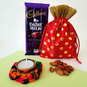 Peaceful Diwali Set - Rakhi Hampers to UK