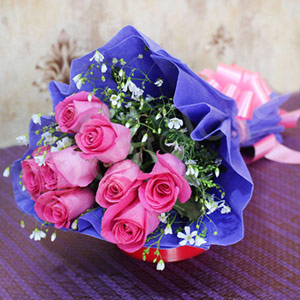 8 Pink Rose Bunch