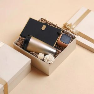 A New Year Hamper For Office Goers