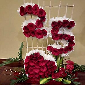 Arrangement of Red Roses N White Gerberas for Valentines Day