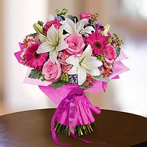 Brightening Mixed Flower Bouquet for Valentines Day