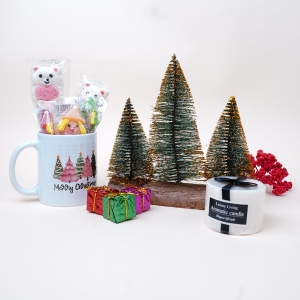Christmas Mug Gift Set with Mini Tree Candle & Candies