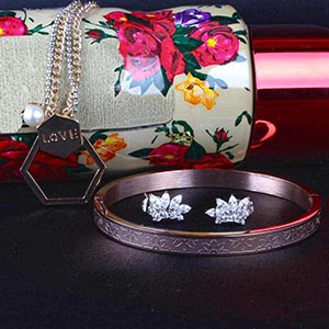 Elegant Jewellery Set for Her Valentine Gift
