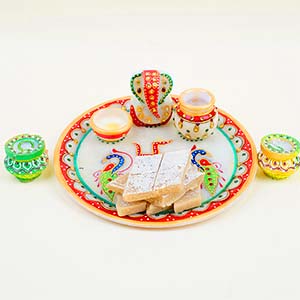Marble Pooja Thali Gift Set with Designer Diyas and Kaju Katli