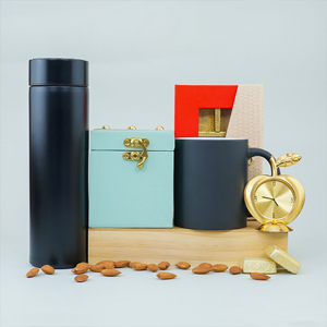 Mug N Clock Corporate Diwali Gift Hamper