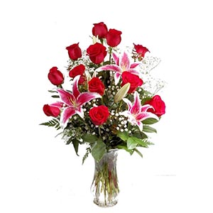 Red Roses and Pink Lillies Glass Vase for Valentines Day