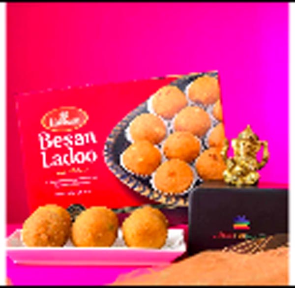 Send Ganesha Idol with Besan Laddoo Online