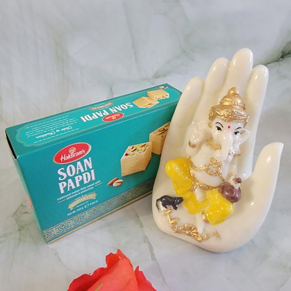 Send Soan padi and divine palm ganesha idol combo Online