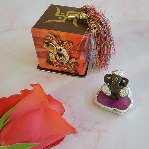 Send Cute ganpati idol for diwali Online