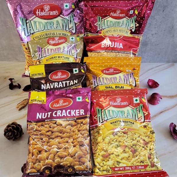 Send Chai time snack hamper for diwali Online