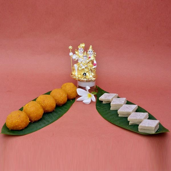 Send Shiva Pariwar and Sweets Online