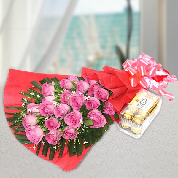 Send Bouquet of Pink Roses with Ferrero Rocher Online