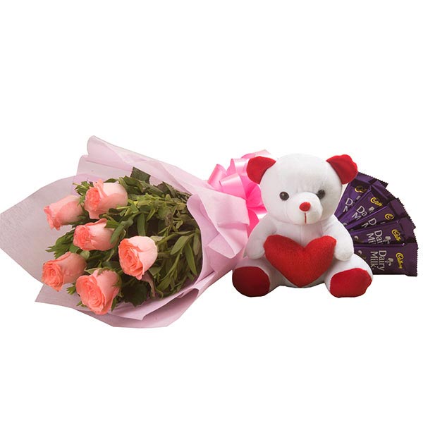 Send Bunch of Pink Roses with Dairy Milk N Teddy Online