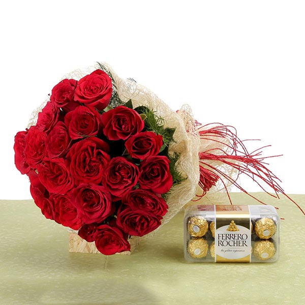 Send Cheerful Red Roses Bunch with Ferrero Rocher Online
