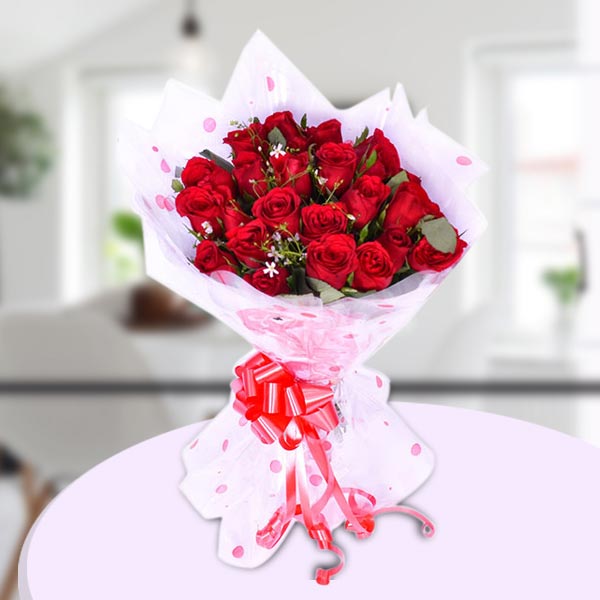 Send Elegant 15 Roses Bunch Online