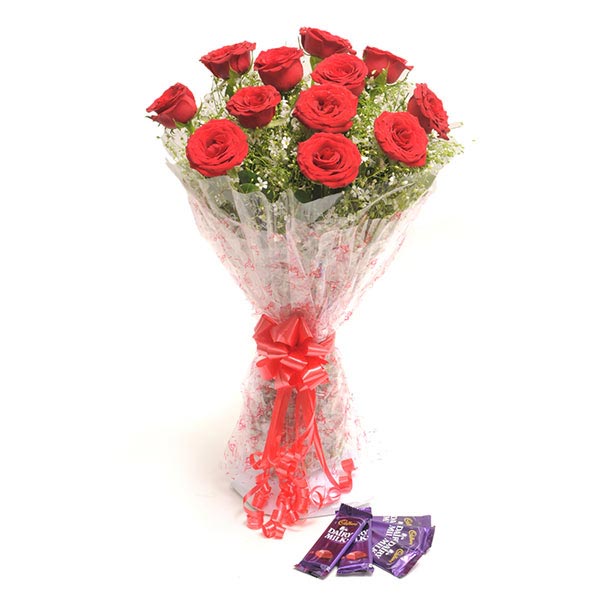Send Red Roses Bouquet with Dairy Milk Chocolates  Online